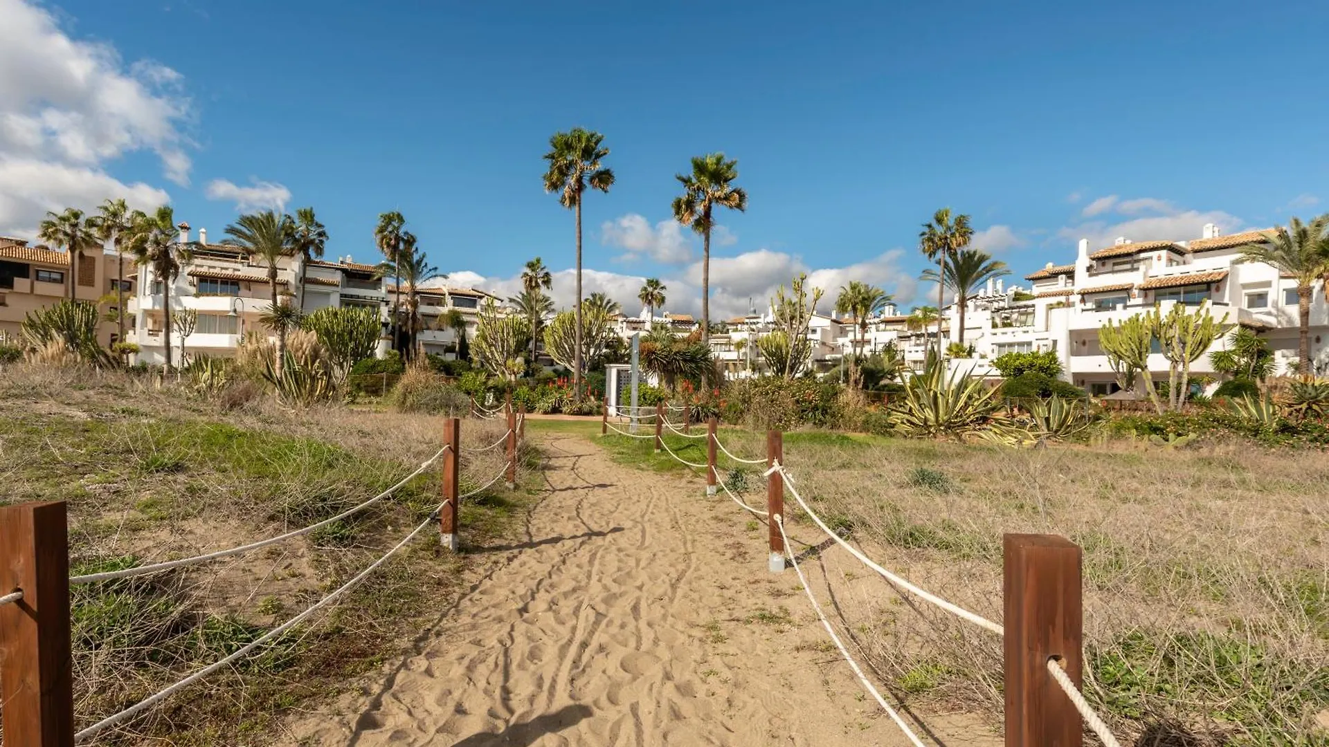 Afrodite Apartment - Frontline Beach Estepona 0*,  Spain