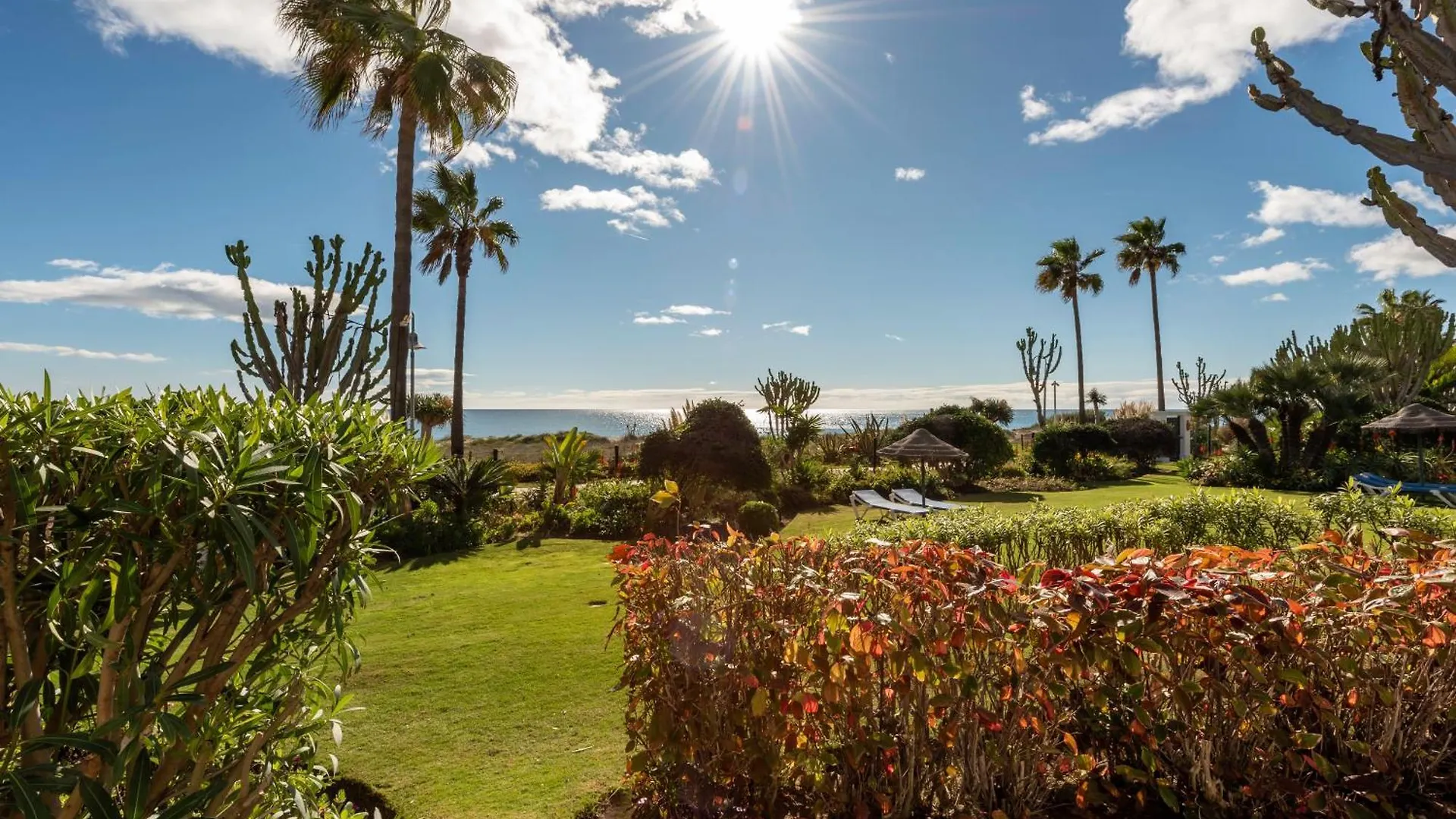 Afrodite Apartment - Frontline Beach Estepona