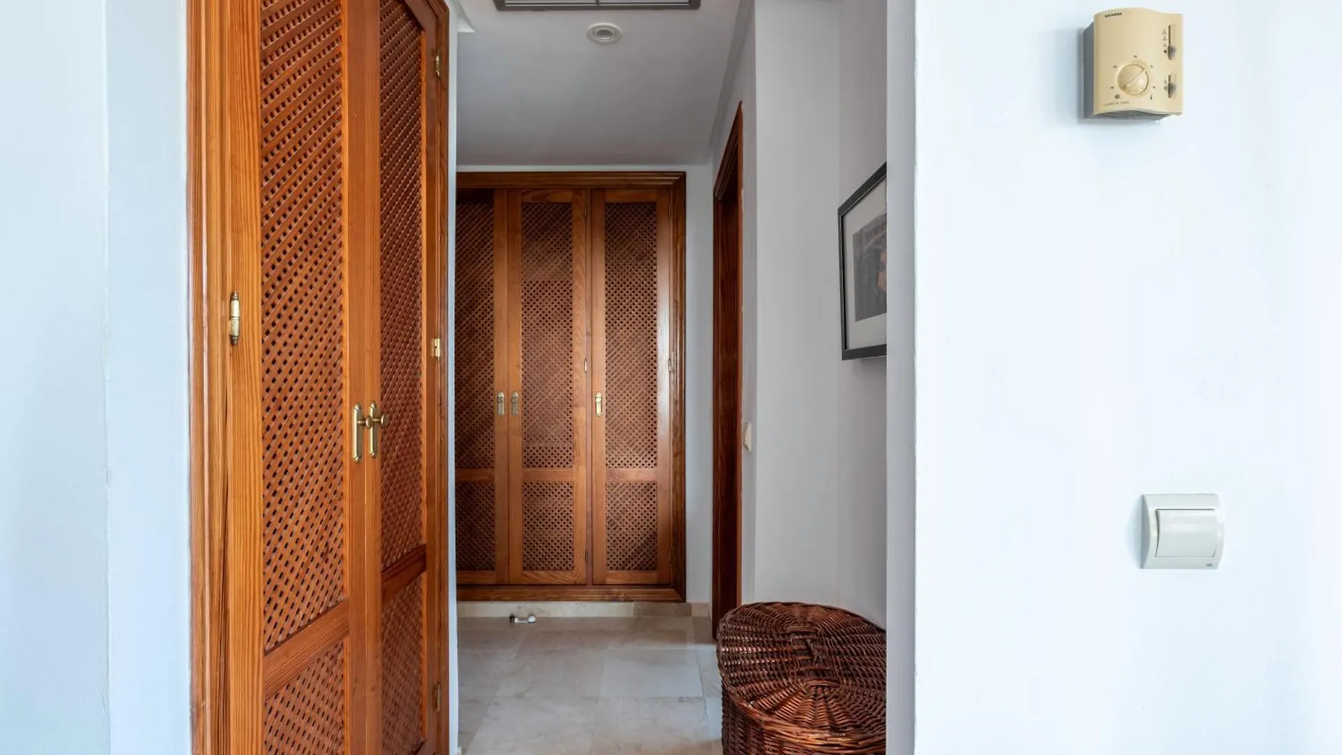 Afrodite Apartment - Frontline Beach Estepona