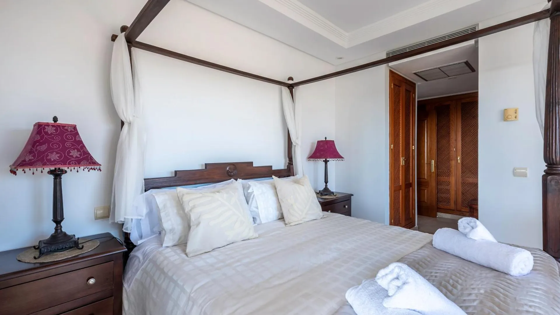 Afrodite Apartment - Frontline Beach Estepona