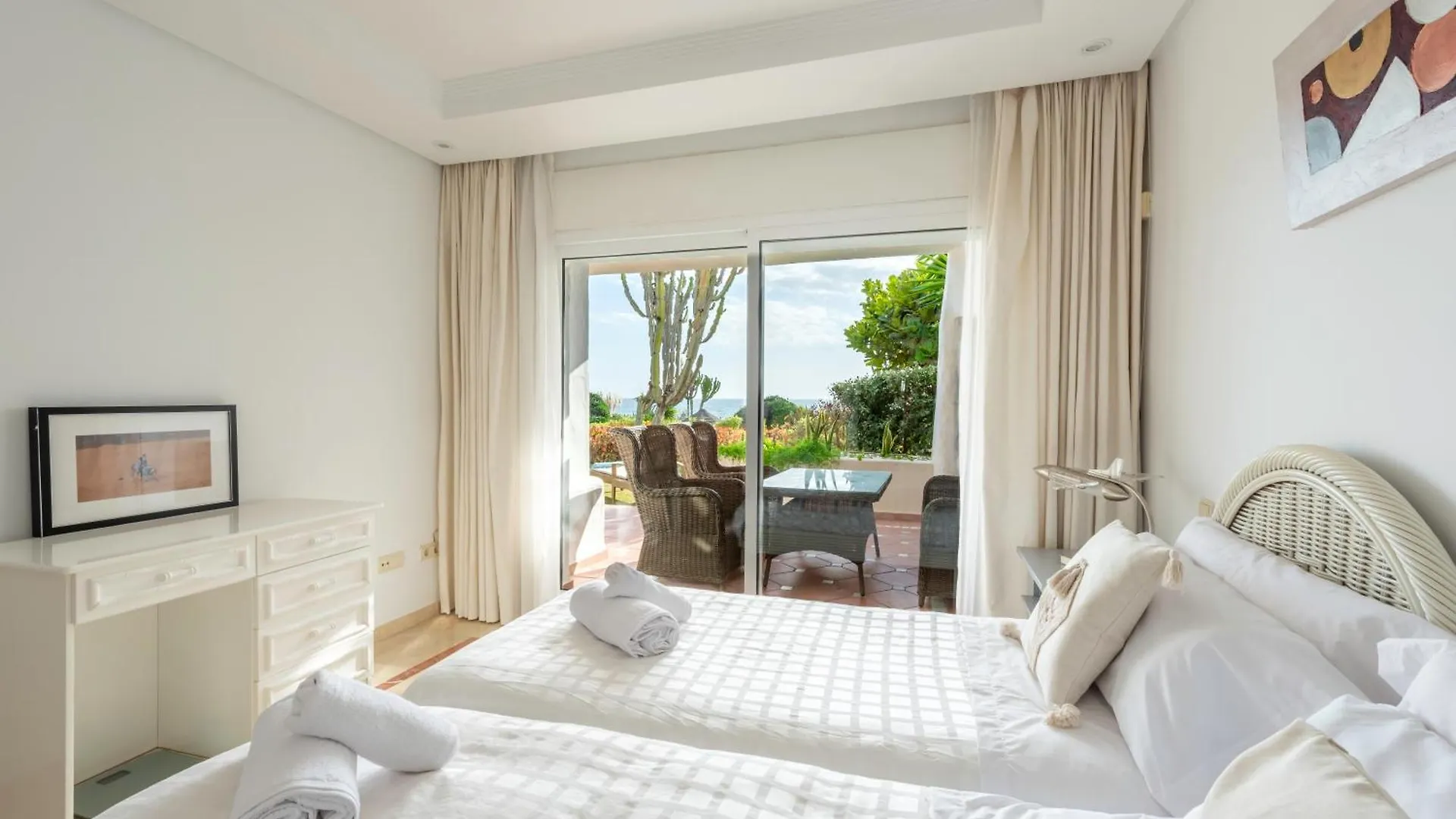 Afrodite Apartment - Frontline Beach Estepona