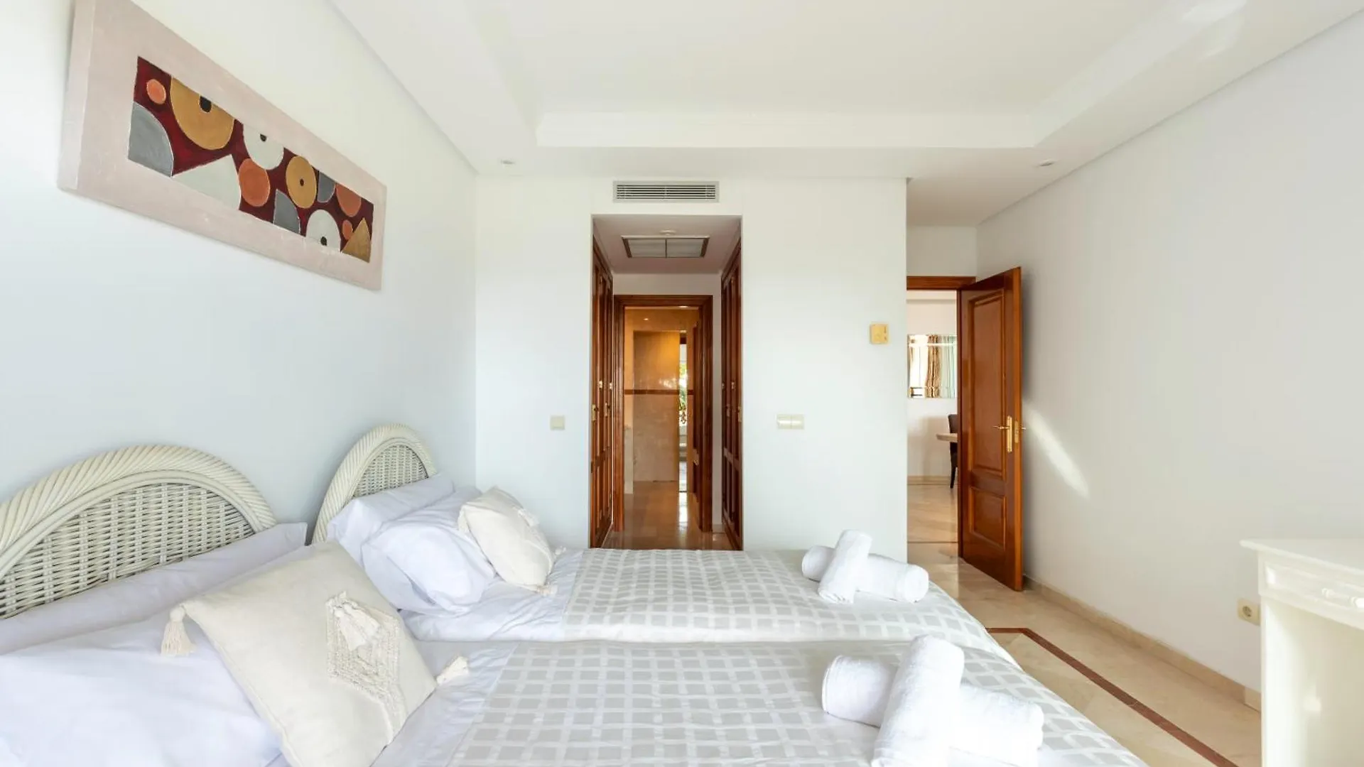 Afrodite Apartment - Frontline Beach Estepona