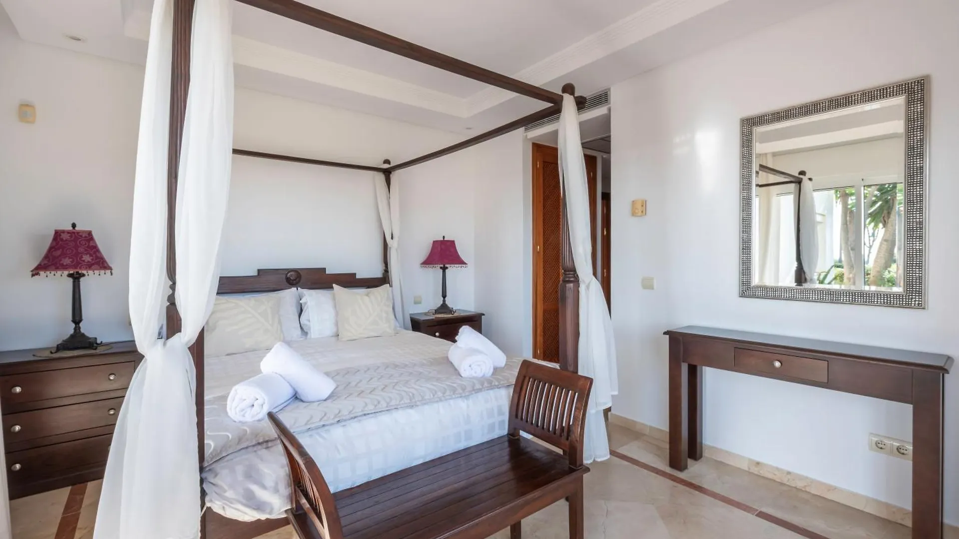 Afrodite Apartment - Frontline Beach Estepona 0*,