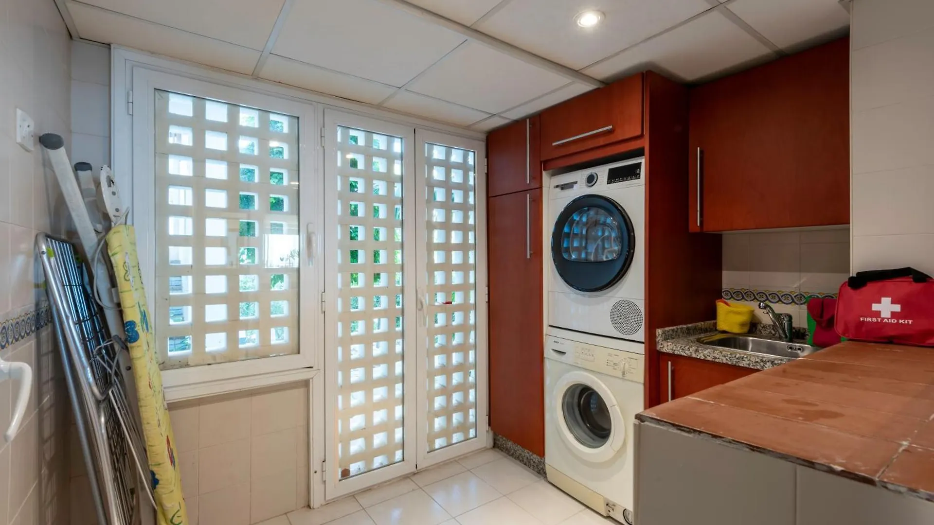 Afrodite Apartment - Frontline Beach Estepona 0*,