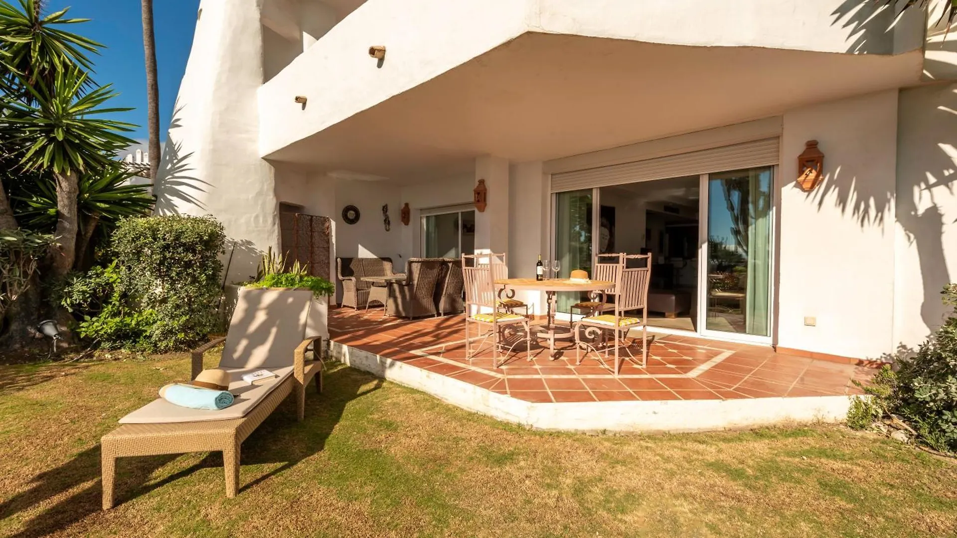 Afrodite Apartment - Frontline Beach Estepona
